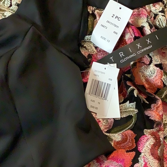 Trixxi Size 13 Floral Embroidered Skirt & Off The Shoulder Crop Top. New - Picture 7 of 7